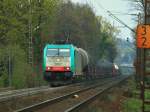 Am 13.04.2012 zieht Cobra 186 199 (2807) einen schweren gemischten Gterzug die Rampe der Montzenroute von Aachen West nach Belgien hoch.