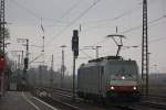 Railpool/RTB 186 103 am 28.11.12 als Tfzf in Duisburg-Bissingheim.