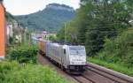 186 187 zog am 03.07.13 einen Metrans-Containerzug durch Knigstein Richtung Decin.