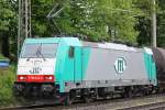 ITL E186 242 zog am 14.5.13 den 95451 Neuss Gbf - Bad Schandau (Sdl) durch Ratingen-Lintorf.