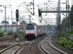 Railpool 186 104 mit Containerzug am 19.09.14 in Weinheim von Bahnsteig aus fotografiert