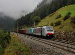 Die 186 284 und die 186 247 mit einem Schrottzug am 02.10.2014 unterwegs bei St.