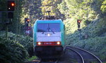 186 123 von Railtraxx  kommt aus Richtung Köln,Aachen-Hbf und fährt durch Aachen-Schanz mit einem KLV-Containerzug aus Frankfurt-Höchstadt am Main(D) nach Genk-Goederen(B)  und