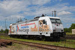 Lok 186 349-8 steht auf einem Abstellgleis beim badischen Bahnhof. Die Aufnahme stammt vom 01.07.2020.