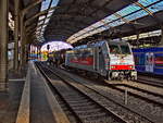Durchfahrt 186 498 Railpool mit einem Zug Kesselwagen durch den Bahnhof Aachen am 09. Oktober 2020. 