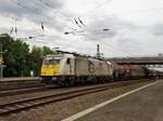 Euro Cargo Rail 186 167-3 mit gemischten Güterzug am 06.05.17 in Mainz Bischofsheim von einen Gehweg aus fotografiert