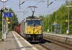 186 166-5 der Euro Cargo Rail kommt mit einem Schrottzug aus Köln-Kalk(D) nach Genk-Goederen(B) und kommt aus Richtung Mönchengladbach-Hbf,Rheydt-Hbf,Wickrath,Beckrath,Herrath und fährt