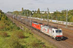 CROSSRAIL Lokomotive 186 902 und Schwesterlok  am 21.09.2017 in Porz am Rhein.