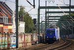 186 268-9 von  Rhenus-Logistik kommt mit einem Ekol-Zug aus Trieste(I) nach Zeebrugge(B)  kommt aus Richtung Köln-Süd und fährt durch Köln-Ehrenfeld in Richtung