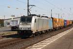 # Roisdorf 18  Die 186 456-0 von Railpool mit einem Güterzug aus Koblenz/Bonn kommend in das Ausweichgleis in Roisdorf bei Bornheim in Richtung Köln.