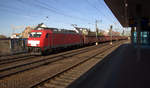 186 330-7 DB-Schenker kommt mit einem  Schrottzug aus Köln-Kalk(D) nach Genk-Goederen(B) und kommt aus Richtung