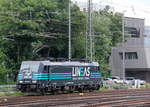 186 293-7 von Lineas rangiert in Aachen-West.