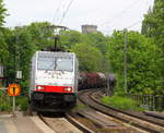 186 452-9 von Lineas/Railpool kommt aus Richtung Aachen-West mit gemischten Güterzug aus Antwerpen-Noord(B) nach Köln-Gremberg(D) und fährt durch Aachen-Schanz in Richtung