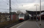 186 497-4 von Lineas/Railpool  kommt mit einem KLV-Containerzug aus Novara(I) nach Genk-Zuid Haven(B) und kommt aus Richtung und kommt aus