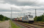 186 423 der RTB führte am 01.07.20 einen Containerzug durch Saarmund Richtung Schönefeld.