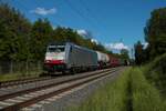Railpool/LINEAS Bombardier Traxx 186 507-0 mit kurzem Güterzug in Hanau Rauschwald am 29.05.21
