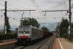186 283 (Rail Traction Company) und 186 282-0 (Rail Traction Company) mit einem Güterzug in die Richtung Innsbruck auf Bahnhof Rattenberg-Kramsach am 29-7-2013.