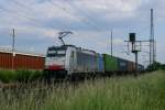 186 101 von Railpool/BLS zog am 31/05/2014 einen Containerzug durch Porz-Wahn.