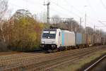 Am 27.11.2014 kam die E 186 147-5 von Railpool   aus Richtung Magdeburg nach Niederndodeleben und fuhr weiter in Richtung Braunschweig .