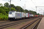 Am 16.06.2016 kam die 186 437-0 von METRANS ( Railpool) aus Richtung Magdeburg nach Niederndodeleben und fuhr weiter in Richtung Braunschweig .