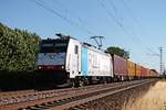 Am 10.07.2015 bespannte Railpool/BLS Cargo 186 107  Ruhrtalbahn CARGO/R2X  einen Containerzug nach Holland, als sie bei Hügelheim in Richtung Freiburg fuhr.
