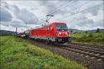 187 109 ist mit einen Autozug in Richtung Bebra unterwegs, gesehen am 04.10.2017 bei Reilos.