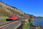 187 140 mit einem Güterzug am 06.04.2018 bei Gambach.