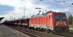DB Cargo AG [D] mit  187 189  [NVR-Nummer: 91 80 6187 189-6 D-DB] und Coilzug (leer) Richtung Ziltendorf EKO am 23.01.20 Bf. Flughafen Berlin Schönefeld.