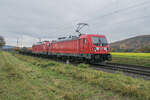 187 140-9 +187 142-3 sind am 27.10.2021 bei Himmelstadt unterwegs.