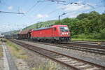 187 145-8 mit einem gemischten Güterzug am 24.05.2023 in Gemünden/M.