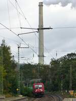 187 147 durchfährt mit Containerzug Uelzen.