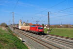 187 165 DB Cargo mit einem gemischten Gterzug bei Herrnberchtheim Richtung Ansbach, 31.03.2021
