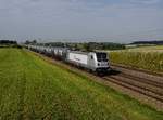 Die 187 070 mit einem Kesselzug am 14.07.2018 unterwegs bei Ramelsbach.