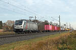 187 505 der akiem schleppte am 04.12.25 für Metrans einen Containerzug durch Braschwitz Richtung Halle(S). Ziel war das Containerterminal in Leipzig-Wahren.