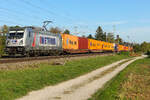 187 504 mit Containern am 29.9.2026 bei Eglharting abgelichtet.