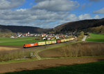 187 010 mit dem Warsteiner-KLV am 29.03.2016 bei Breitenfurt.