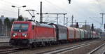DB Cargo AG [D] mit  187 116  [NVR-Nummer: 91 80 6187 116-9 D-DB] und einigen Coilwagen Richtung Ziltendorf EKO am 29.01.20 Bf.