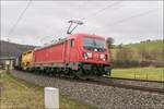 187 113-6 mit einem gemiscchten Güterzug am 09.02.2022 bei Hermannspiegel unterwegs.