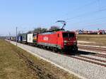 Die 189 057 mit einem KLV-Zug am 15.03.2012 unterwegs bei Hattenhofen.