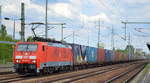 DB Cargo Deutschland AG mit  189 014-4  [NVR-Nummer: 91 80 6189 014-4 D-DB] und Containerzug am 21.05.19 Bf. Flughafen Berlin-Schönefeld.