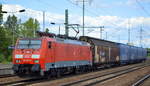DB Cargo AG [D] mit  189 013-6  [NVR-Nummer: 91 80 6189 013-6 D-DB] und einigen Schiebewandwagen am 14.08.19 Bahnhof Flughafen Berlin Schönefeld.