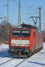 Die Elektrolokomotive 189 080-5 war im Februar 2021 am Hauptbahnhof Wanne-Eickel zu sehen.