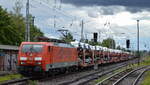 DB Cargo AG [D] mit  189 060-7  [NVR-Nummer: 91 80 6189 060-7 D-DB] und PKW-Transportzug Richtung Frankfurt/Oder am 26.08.21 Berlin Hirschgarten.