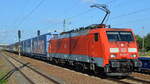 DB Cargo AG [D]  189 001-1  [NVR-Nummer: 91 80 6189 001-1 D-DB] mit einem Güterzug für VW am 02.09.21 Durchfahrt Bf.