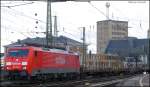 189 054 mit einem langen Gz in Richtung Aachen West bei der Durchfahrt von Aachen Hbf