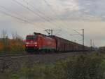 Die 189 002 am 30.10.2010 mit einem Autozug unterwegs bei Thngersheim.