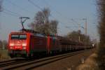 189 059-9 + 189 062-3 mit einem Erzzug in Richtung Kln bei der Durchfahrt durch Hilden am 08.03.2011