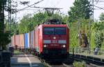 Einfahrende 189 006 mit ihrem Containerzug in Dresden Cotta.