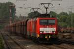 189 047-4 + 189 030-0 mit einem Erzzug in Dsseldorf-Rath am 10.05.2011