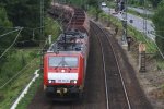 Zwei BR 189 031-8 und 189 044-1 von Railion kommen mit einem Erzzug fahren durch Bad-Honnef auf der Strecke Kln-Koblenz bei Sonne und Wolken.
13.6.2011